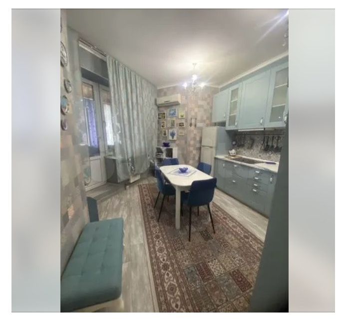 Продаётся 1-комнатная квартира, 66.7 м²