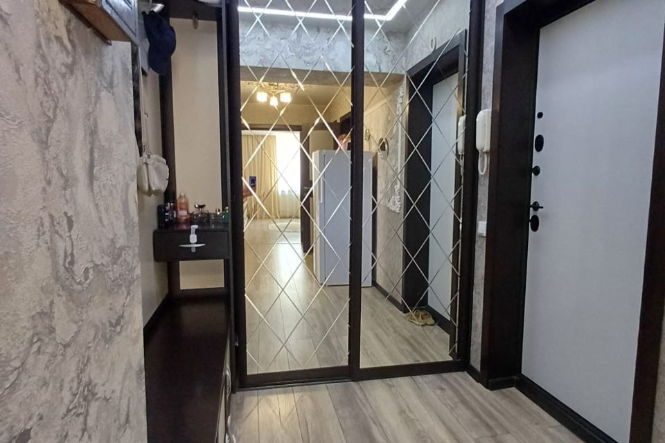 Продаётся 2-комнатная квартира, 58.3 м²