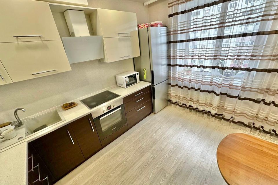 Продаётся 2-комнатная квартира, 63 м²