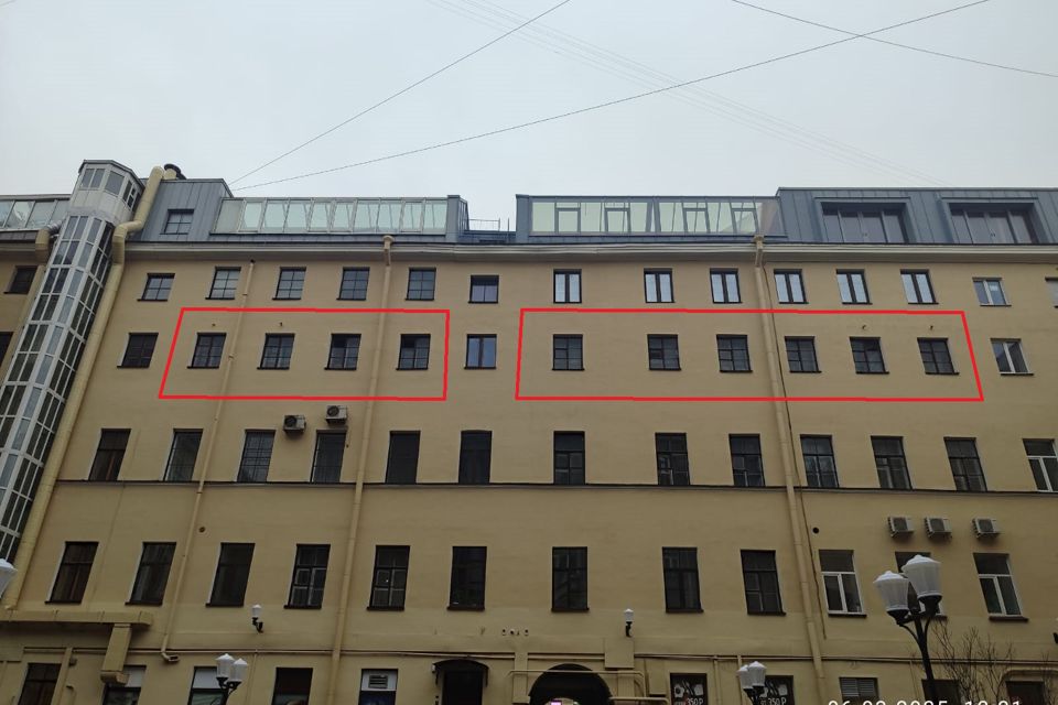 Продаётся 4-комнатная квартира, 253.8 м²