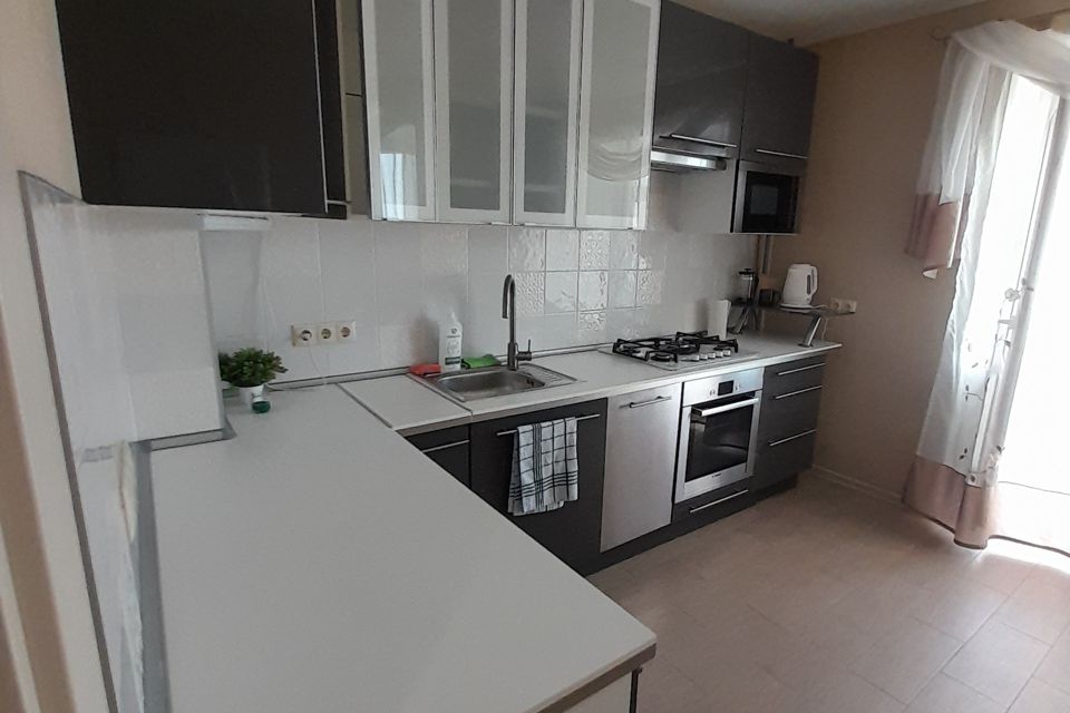 Продаётся 1-комнатная квартира, 45.5 м²