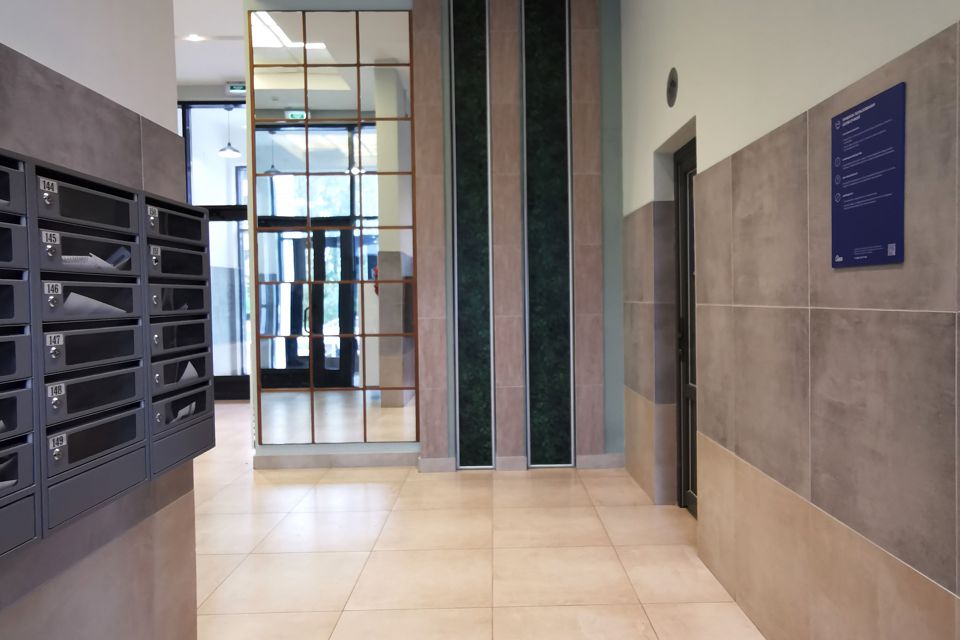 Продаётся 2-комнатная квартира, 55.7 м²