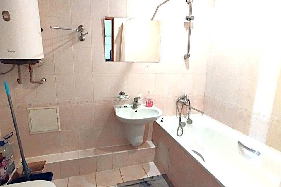 Продаётся 3-комнатная квартира, 65 м²