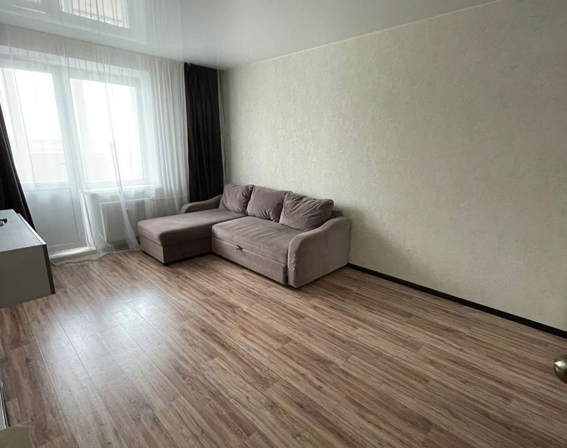 Продаётся 1-комнатная квартира, 38 м²