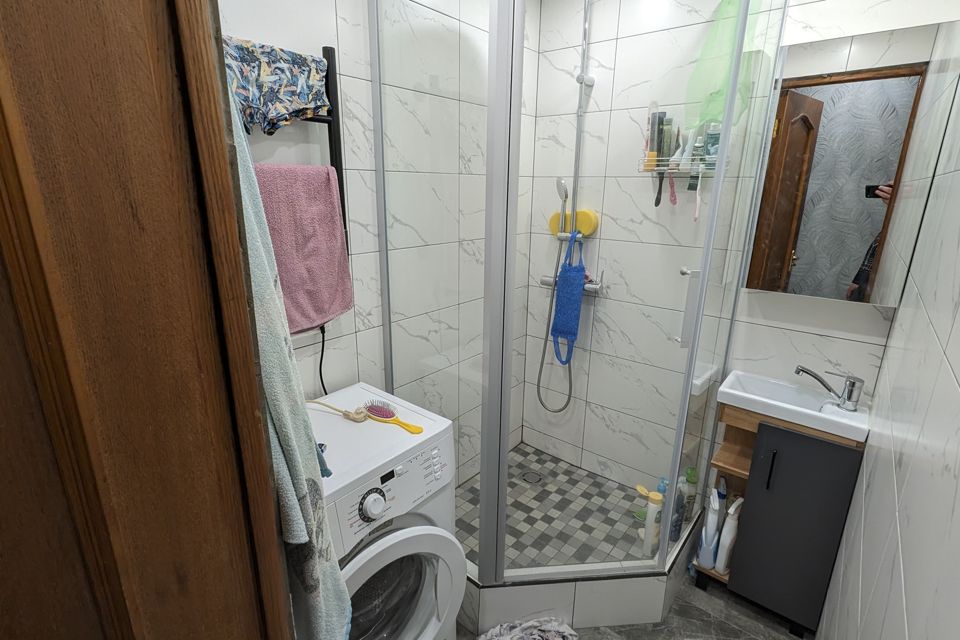 Продаётся 3-комнатная квартира, 63 м²