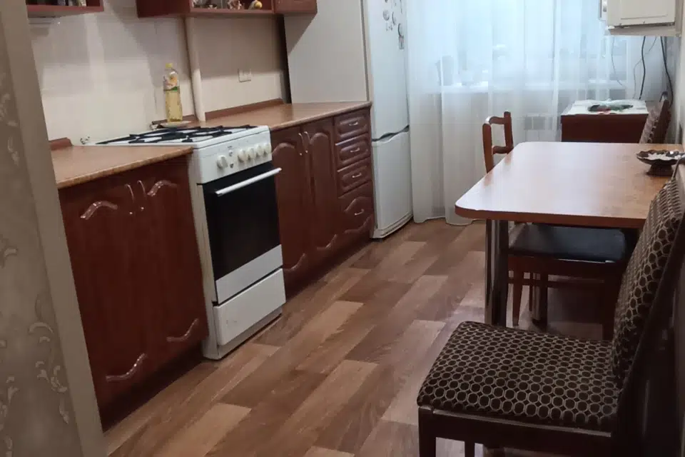 Продаётся 4-комнатная квартира, 74.3 м²