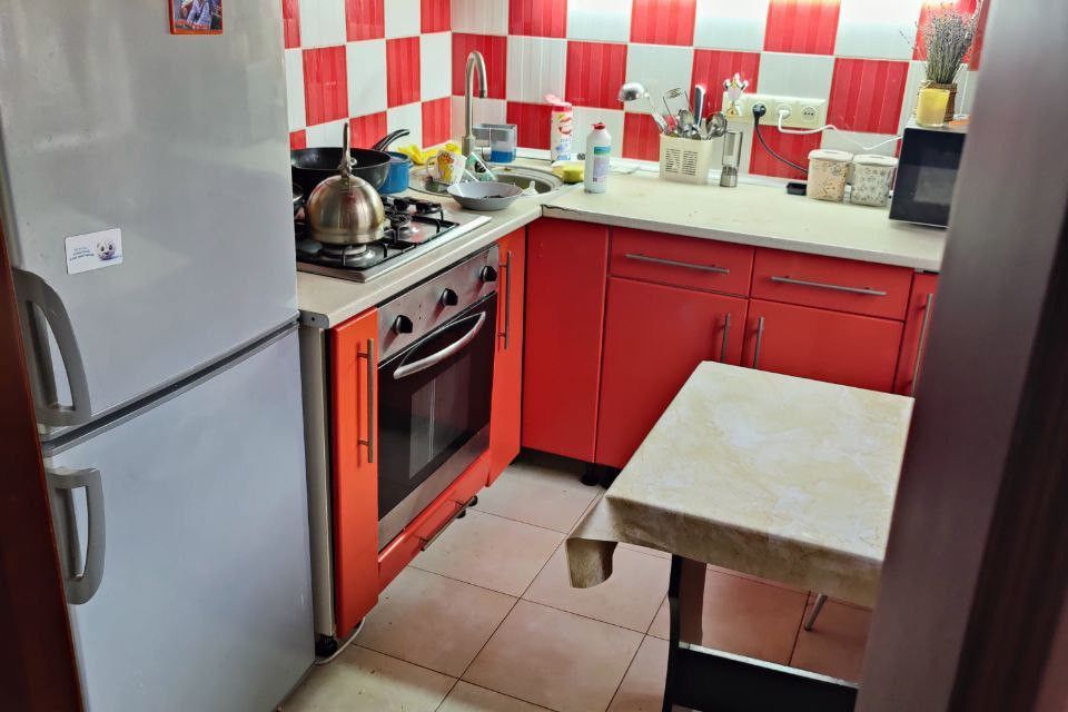 Продаётся 3-комнатная квартира, 56 м²