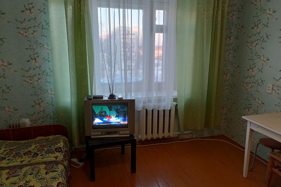 Продаётся комната в 1-комн. квартире, 13.5 м²