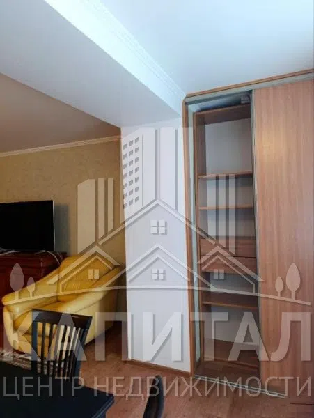 Продаётся 2-комнатная квартира, 77 м²