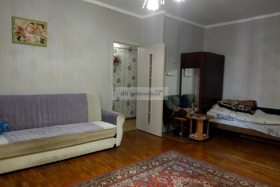 Продаётся 1-комнатная квартира, 37.5 м²