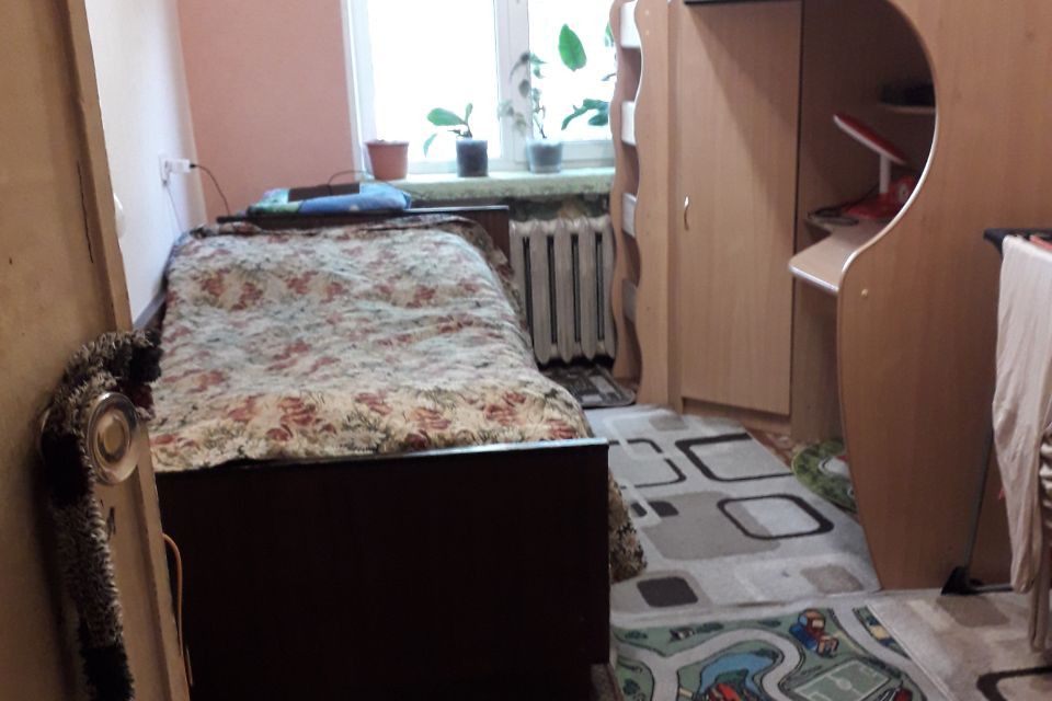 Продаётся 3-комнатная квартира, 58.2 м²
