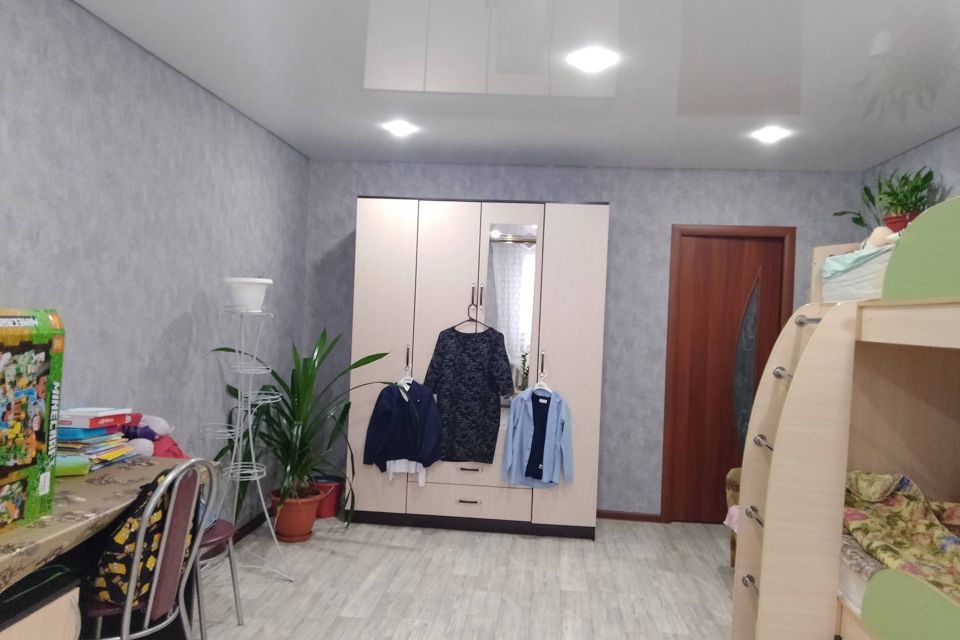 Продаётся 2-комнатная квартира, 87.8 м²