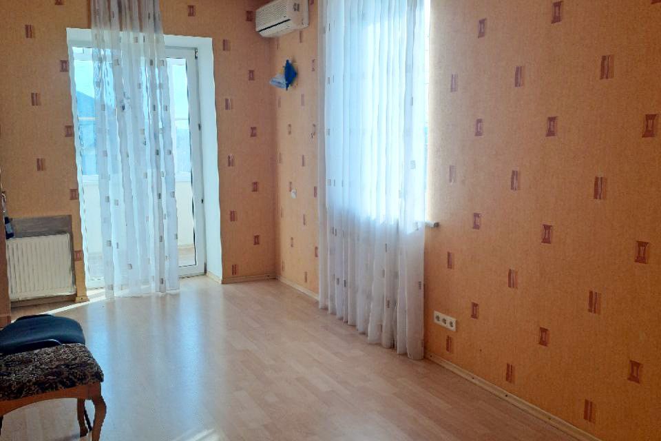 Продаётся 3-этажный дом, 289 м²