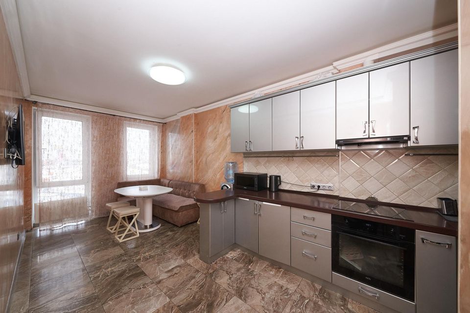 Продаётся 2-комнатная квартира, 66.5 м²