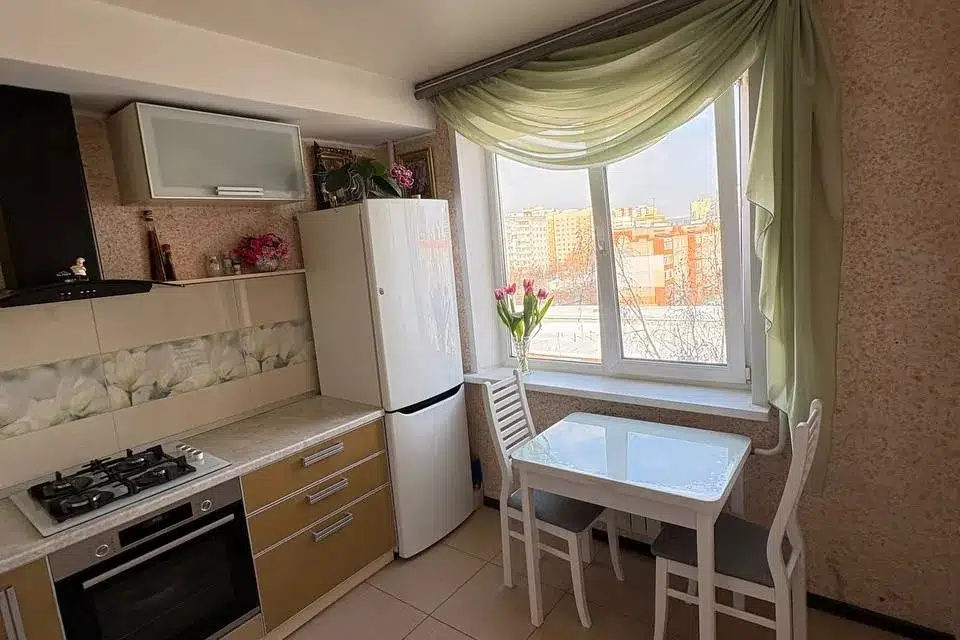 Продаётся 3-комнатная квартира, 62.3 м²