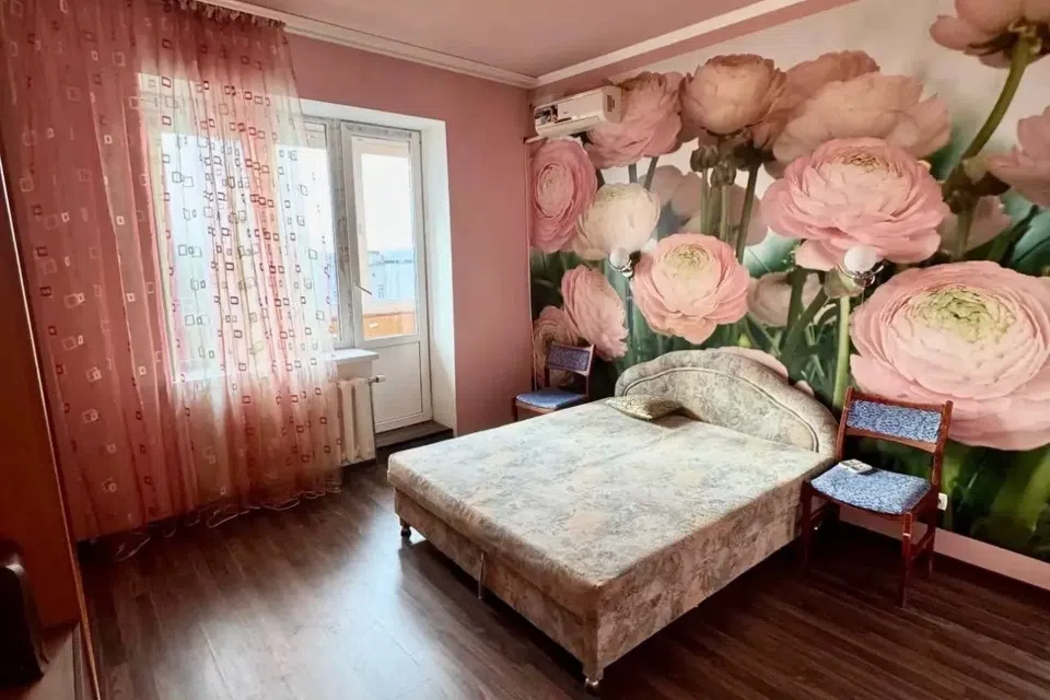 Продаётся 3-комнатная квартира, 105 м²