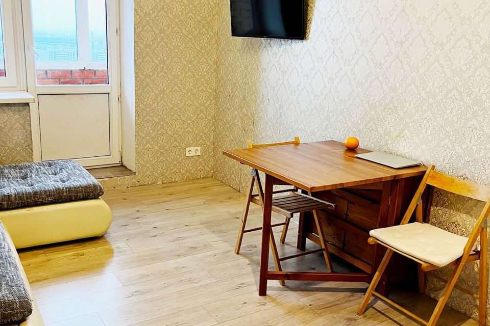 Продаётся 1-комнатная квартира, 58.5 м²