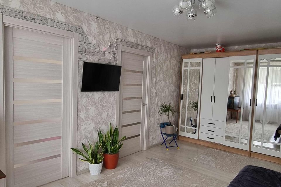 Продаётся 3-комнатная квартира, 62.4 м²