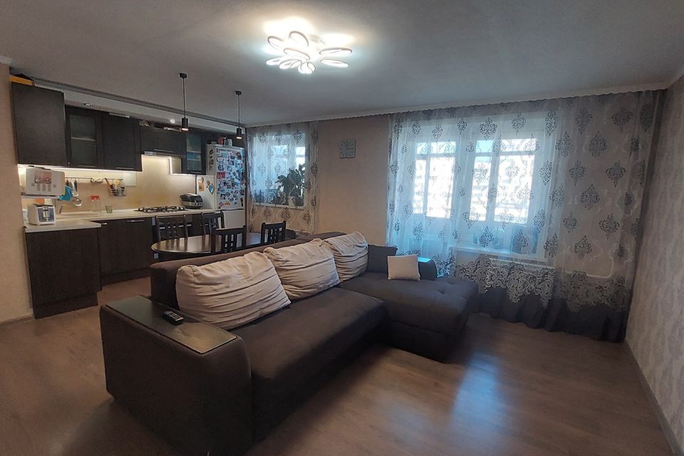 Продаётся 3-комнатная квартира, 59.4 м²