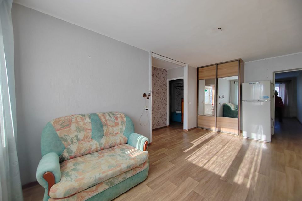 Продаётся 2-комнатная квартира, 42.4 м²