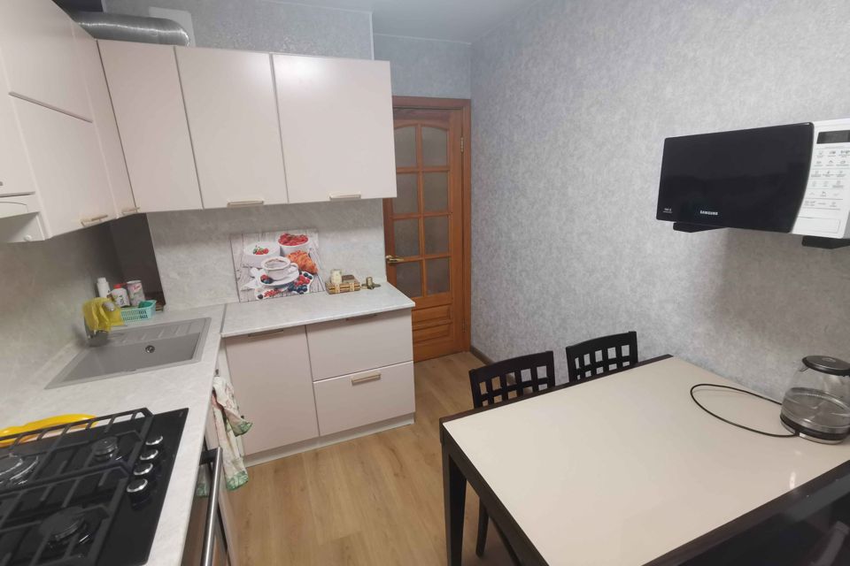 Сдаётся 1-комнатная квартира, 43 м²