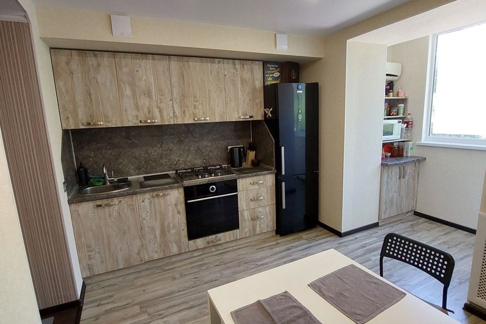 Продаётся 3-комнатная квартира, 80 м²