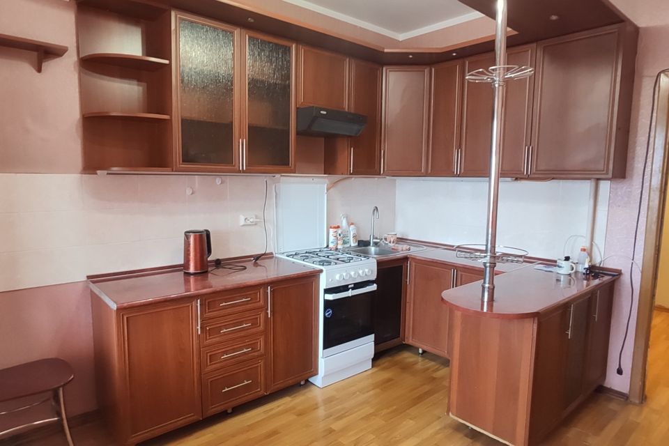 Продаётся 2-комнатная квартира, 65 м²