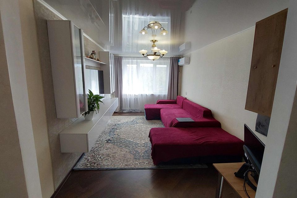 Продаётся 3-комнатная квартира, 65.5 м²