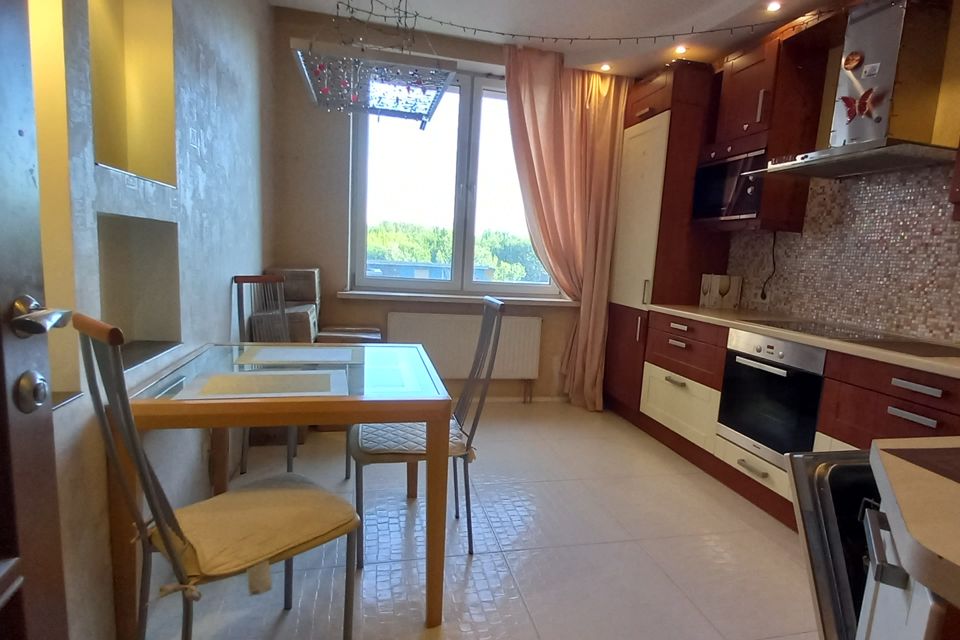Продаётся 1-комнатная квартира, 46 м²