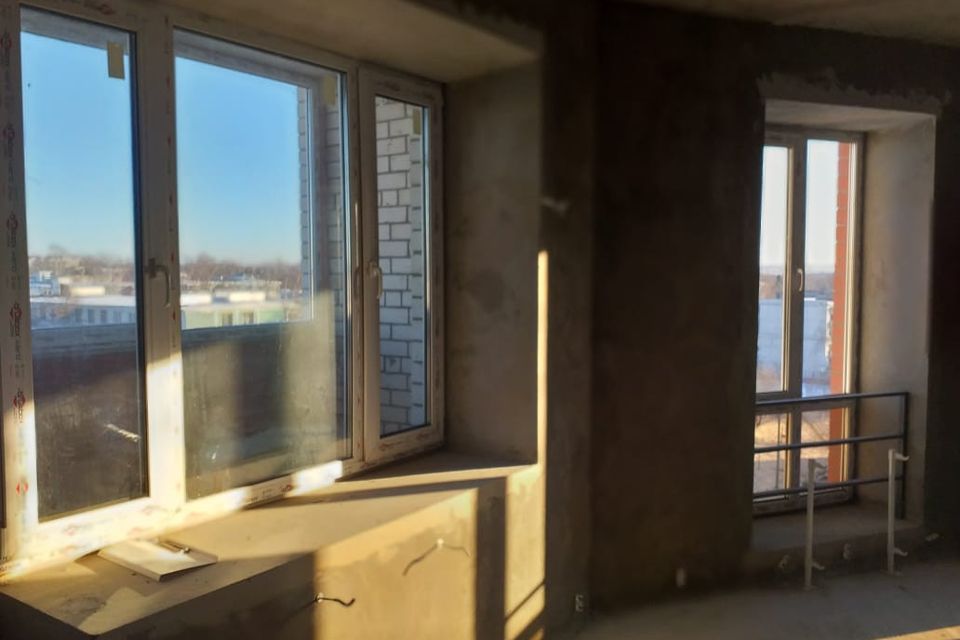 Продаётся 4-комнатная квартира, 140 м²
