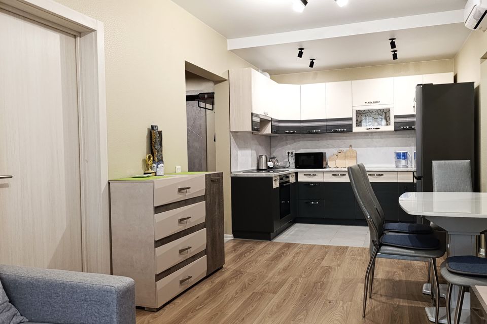Продаётся 2-комнатная квартира, 53.7 м²