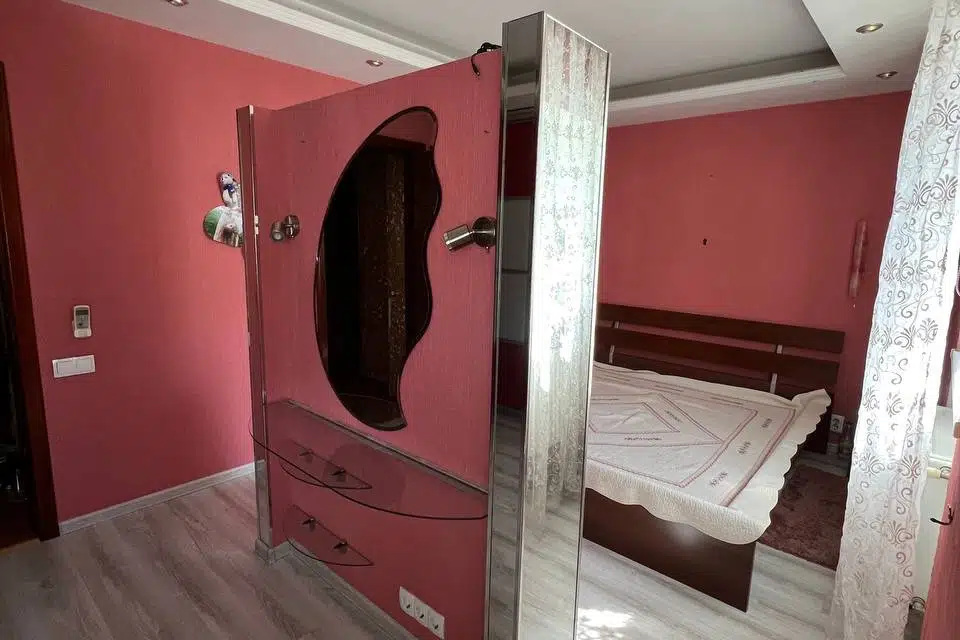 Продаётся таунхаус, 3-эт., 262 м²