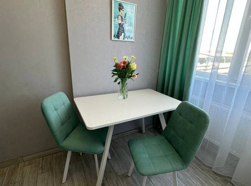 Продаётся 1-комнатная квартира, 42 м²