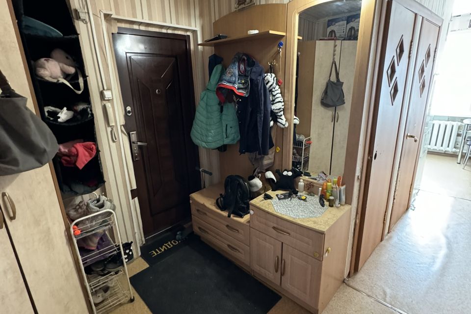Продаётся 3-комнатная квартира, 61.7 м²