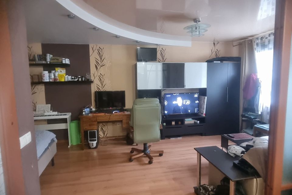 Продаётся 1-комнатная квартира, 42.6 м²