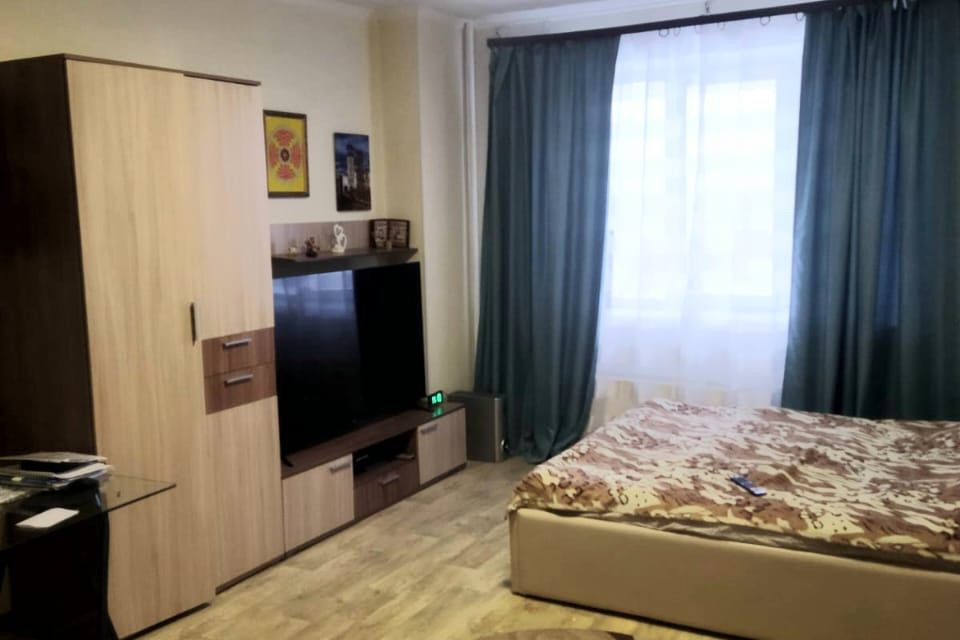 Продаётся 1-комнатная квартира, 53.7 м²