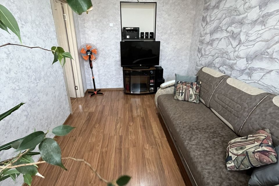 Продаётся 4-комнатная квартира, 91.2 м²