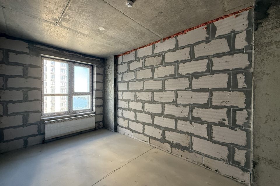 Продаётся 1-комнатная квартира, 42 м²