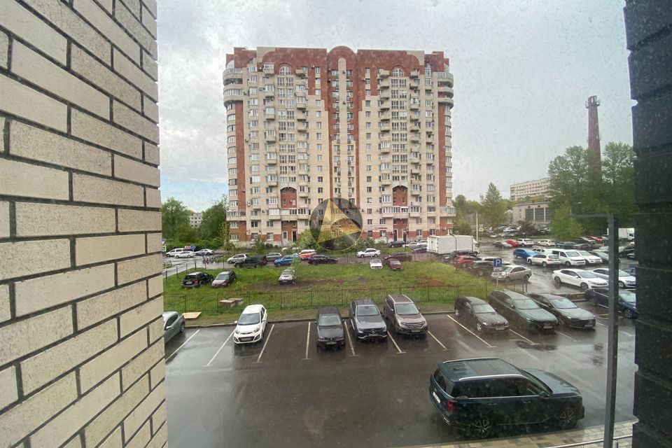 Продаётся 2-комнатная квартира, 82.83 м²