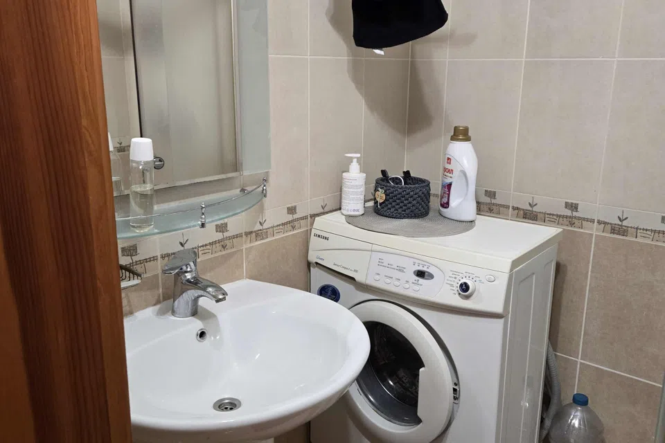 Продаётся 1-комнатная квартира, 41 м²