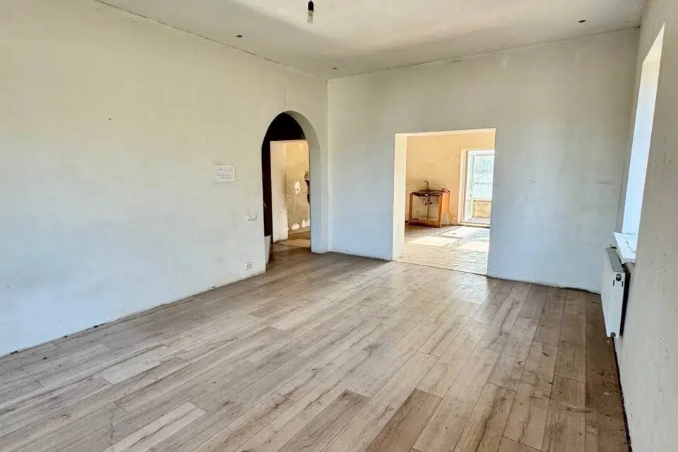 Продаётся 3-этажный дом, 320 м²
