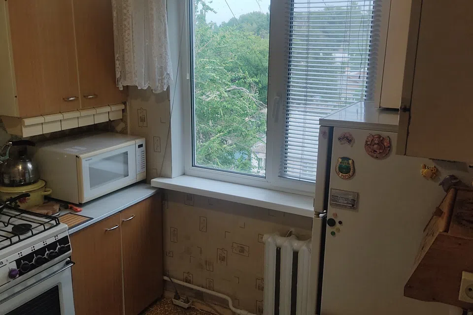 Продаётся 3-комнатная квартира, 57 м²