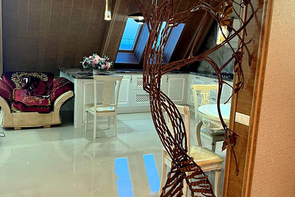 Продаётся 3-комнатная квартира, 134.4 м²