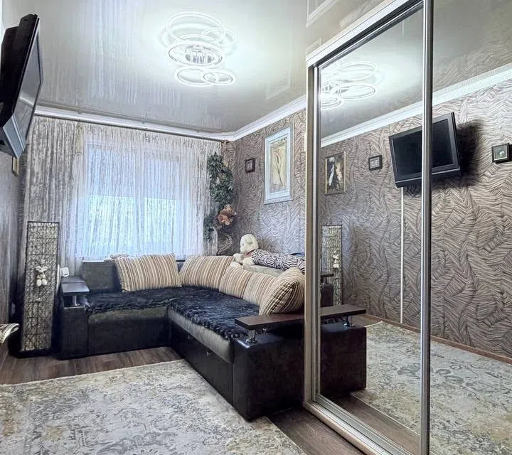 Продаётся 3-комнатная квартира, 57.6 м²