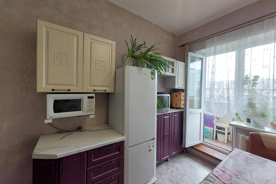 Продаётся 3-комнатная квартира, 62.3 м²