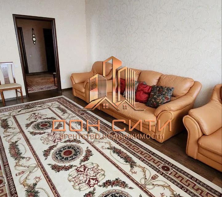 Продаётся 4-комнатная квартира, 124.7 м²