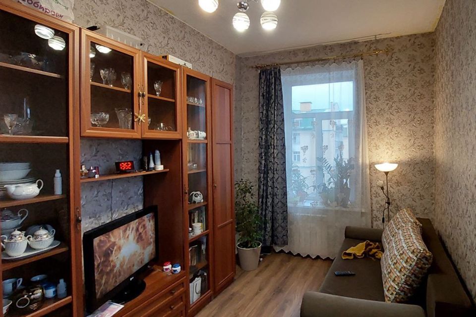 Продаётся комната в 3-комн. квартире, 14 м²