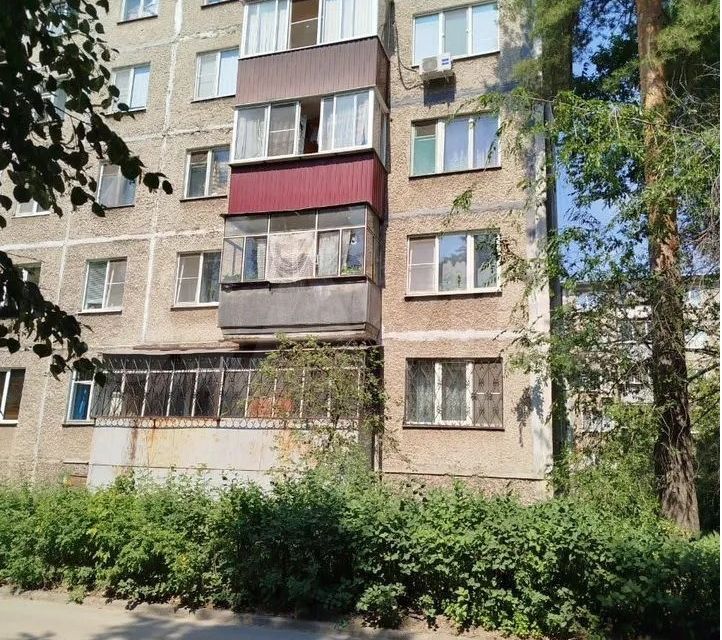 Продаётся 4-комнатная квартира, 72 м²