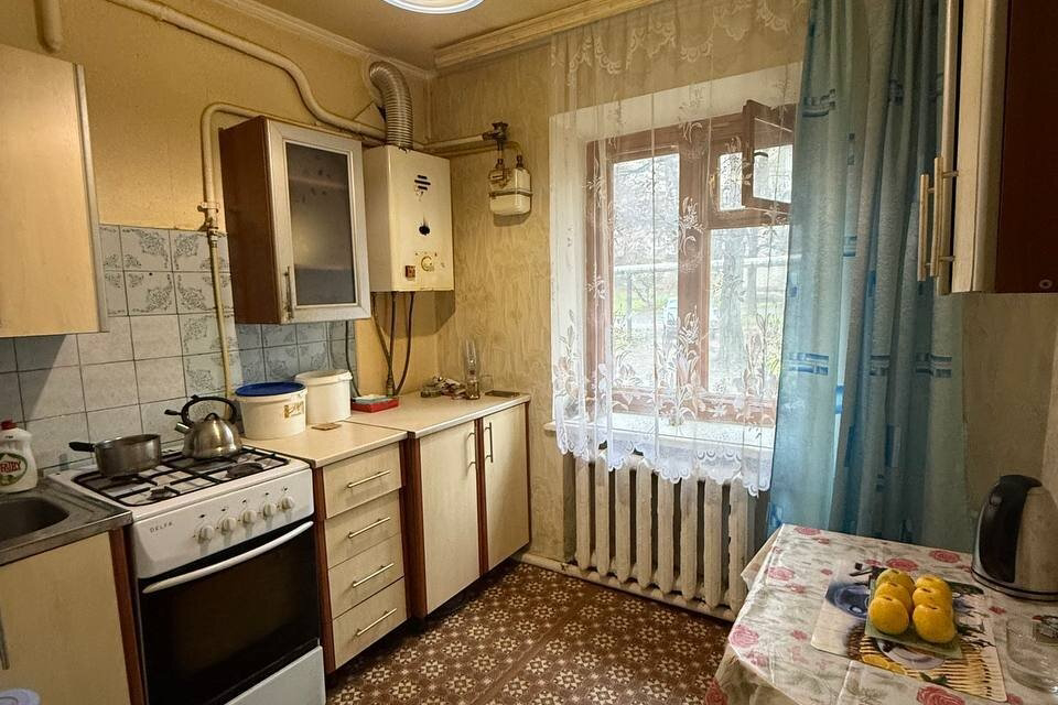 Продаётся 3-комнатная квартира, 58 м²