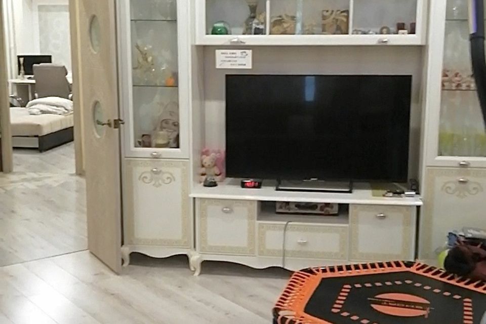 Продаётся 3-комнатная квартира, 98 м²